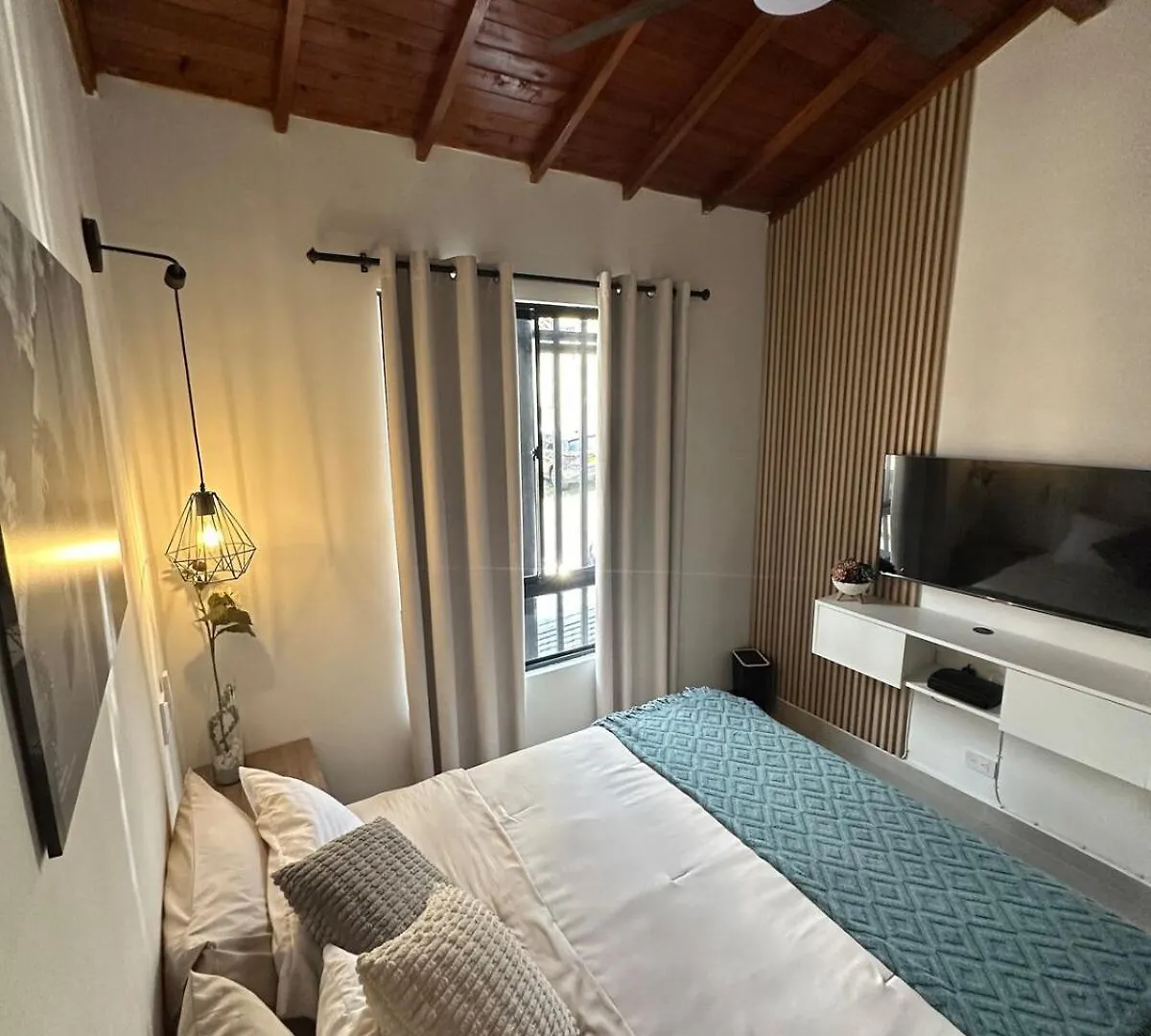 Apartamentos Con Vista Boscosa Y Parking En Buenos Aires, Medellin