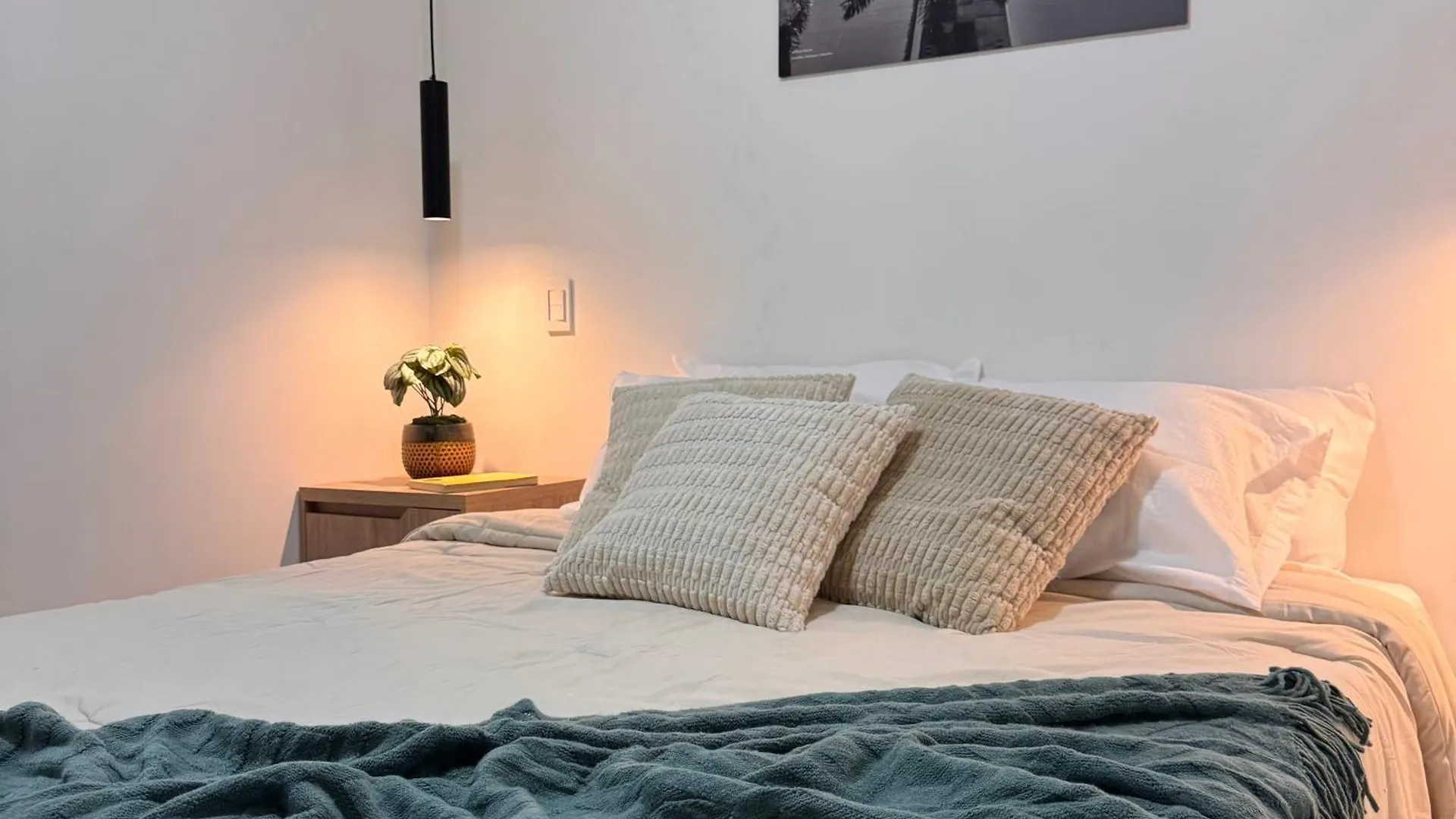 Apartamentos Con Vista Boscosa Y Parking En Buenos Aires, Medellin 0*,