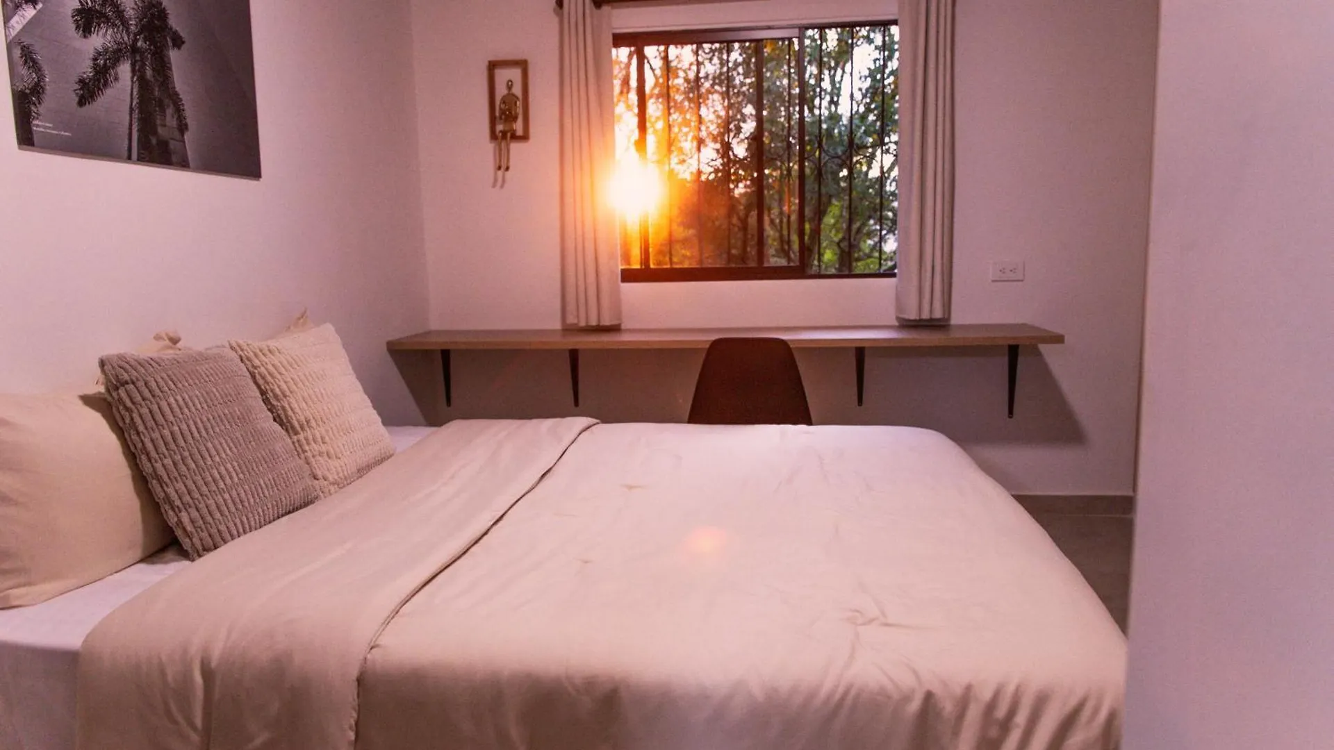 Apartamentos Con Vista Boscosa Y Parking En Buenos Aires, メデジン
