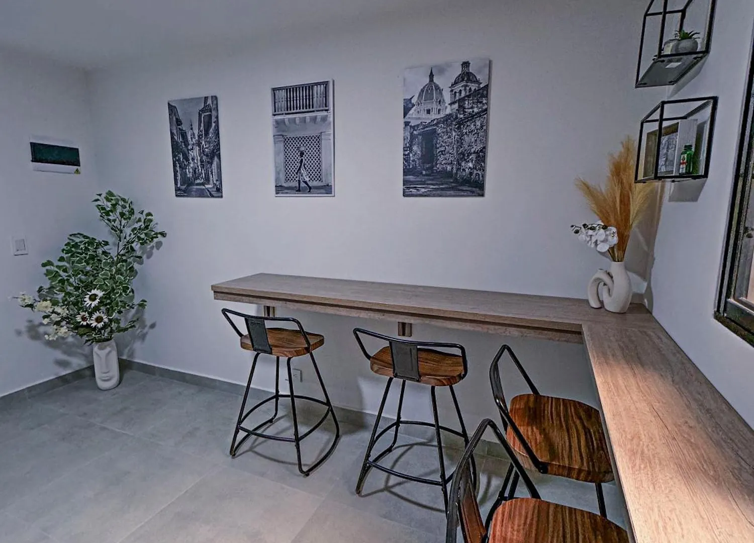 Apartamentos Con Vista Boscosa Y Parking En Buenos Aires, メデジン コロンビア