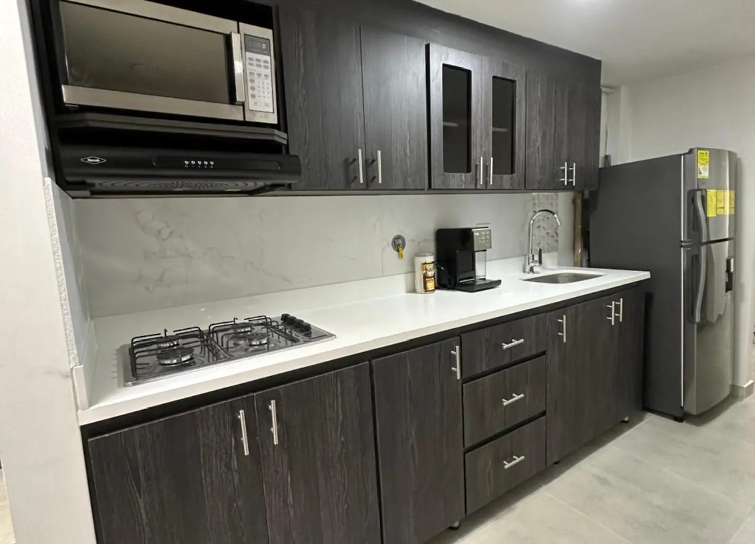 アパート Apartamentos Con Vista Boscosa Y Parking En Buenos Aires, メデジン コロンビア