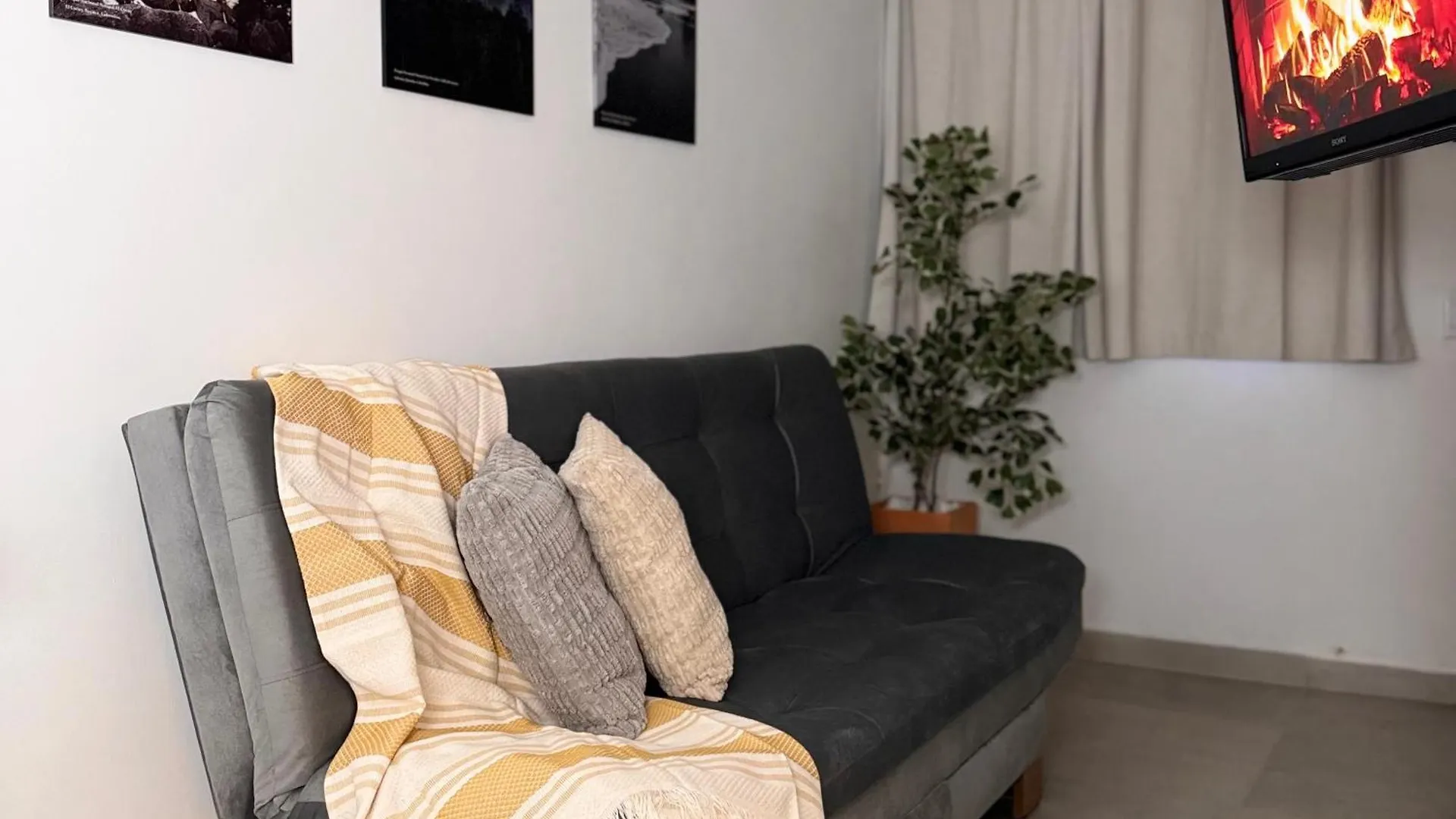アパート Apartamentos Con Vista Boscosa Y Parking En Buenos Aires, メデジン